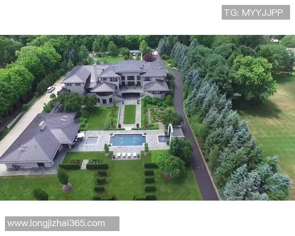 最新航拍！詹姆斯巨型豪宅加速制作进展 5年前3700万美元买下地皮